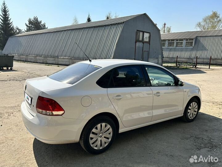 Volkswagen Polo 1.6 AT, 2011, 126 000 км