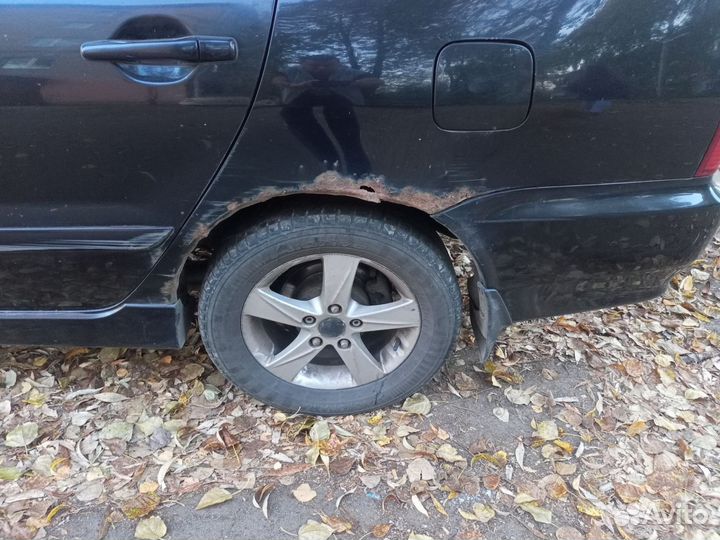 Mitsubishi Lancer 2.0 МТ, 2004, 323 600 км