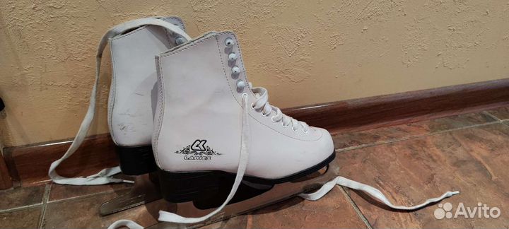 Коньки фигурные 37