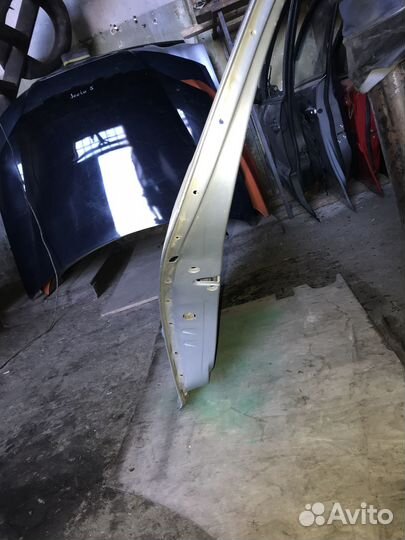 Дверь задняя левая Гольф 4