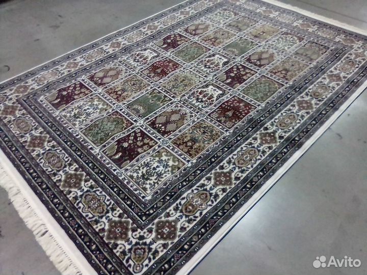 Ковер высокоплотный р-р : 2.0х2.90 (№ 25418) новый