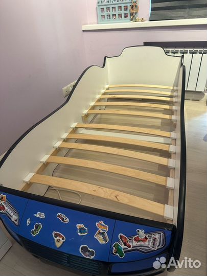 Детская кровать-машина