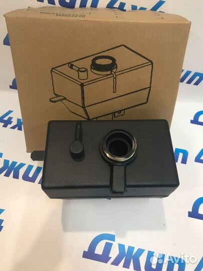 Алюминиевый бачок расширительный Jeep Wrangler