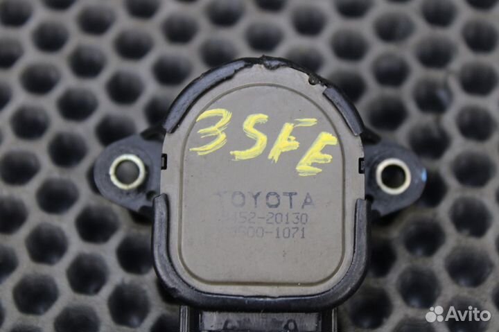 Датчик положения заслонки Toyota Vista Ardeo 89452