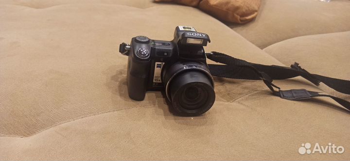 Фотоаппарат Sony cyber shot dsc-h7