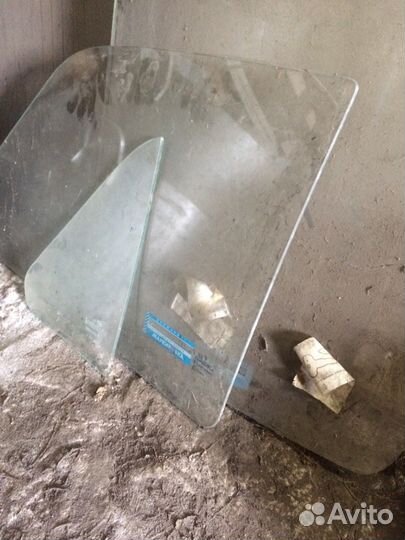 Продам Стекла на Волгу