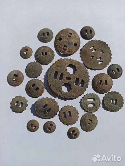 Элементы конской упряжи