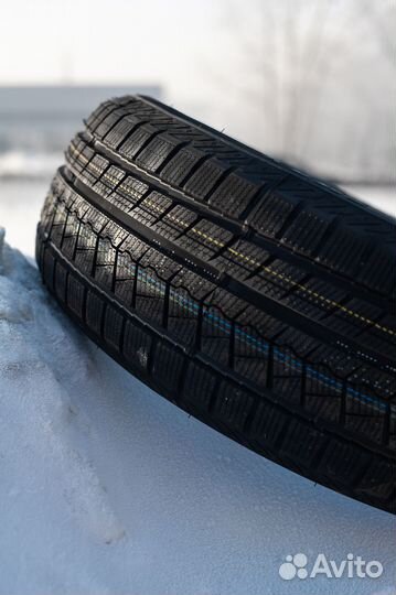 Zmax Icepioneer 868 205/55 R16 91H