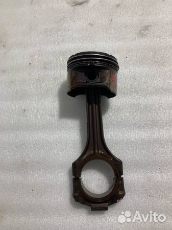 Поршень с шатуном Мерседес