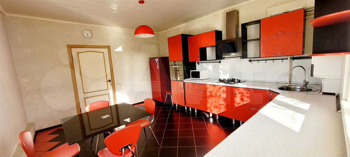 Коттедж 129,8 м² на участке 5,5 сот.