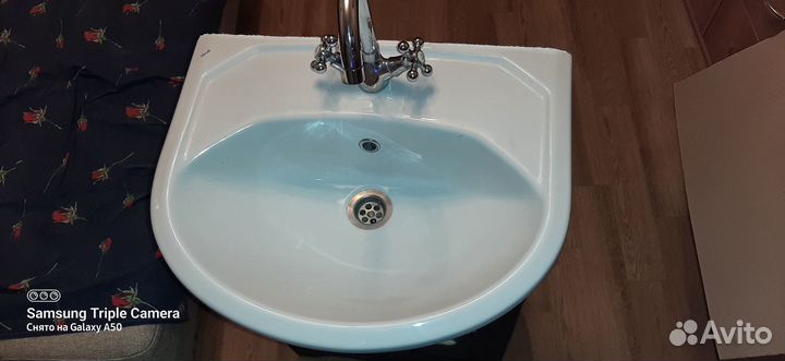 Тумба с раковиной и смеситель б/у