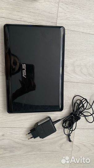 Нетбук asus