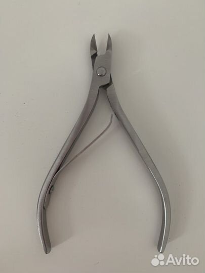 Щипцы для маникюра