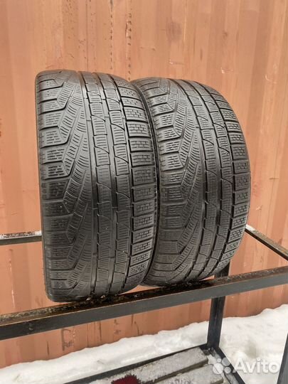 Pirelli Winter Sottozero II 235/40 R18