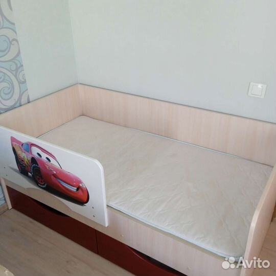 Детская кровать от 3 лет с бортиками