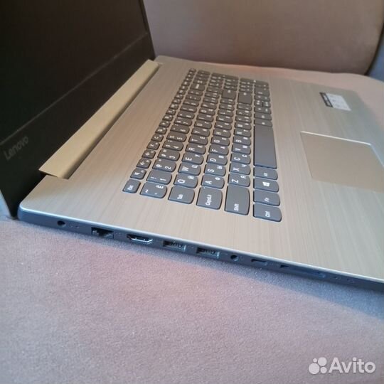 Ноутбук Lenovo ideapad 330 17ikb