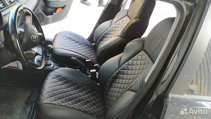 Чехлы универсальные с боковой поддержкой