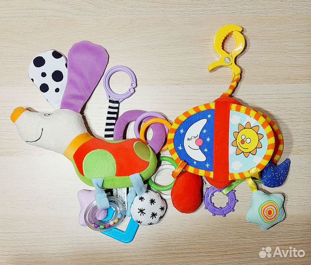 Подвесные игрушки lamaze taf toys