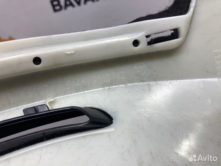 Обшивка стойки задняя правая Bmw 7 F01 3.0 N54