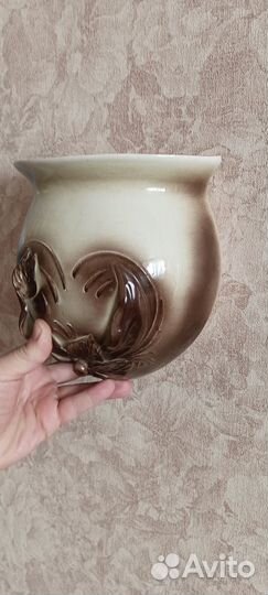 Кашпо для цветов подвесное