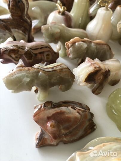 Фигурки животных оникс