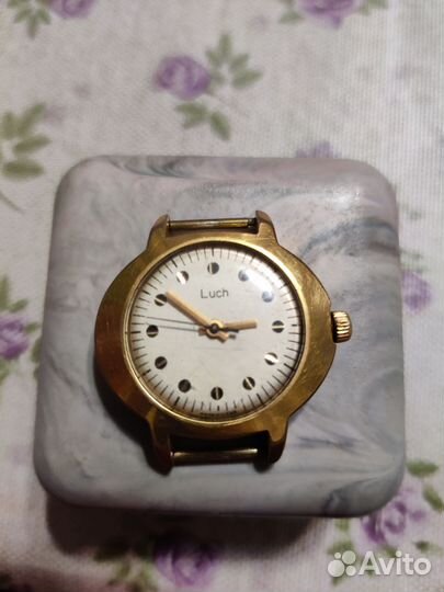 Часы Луч