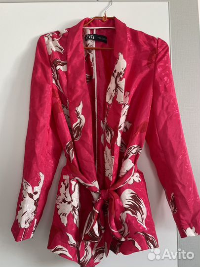 Костюм женский