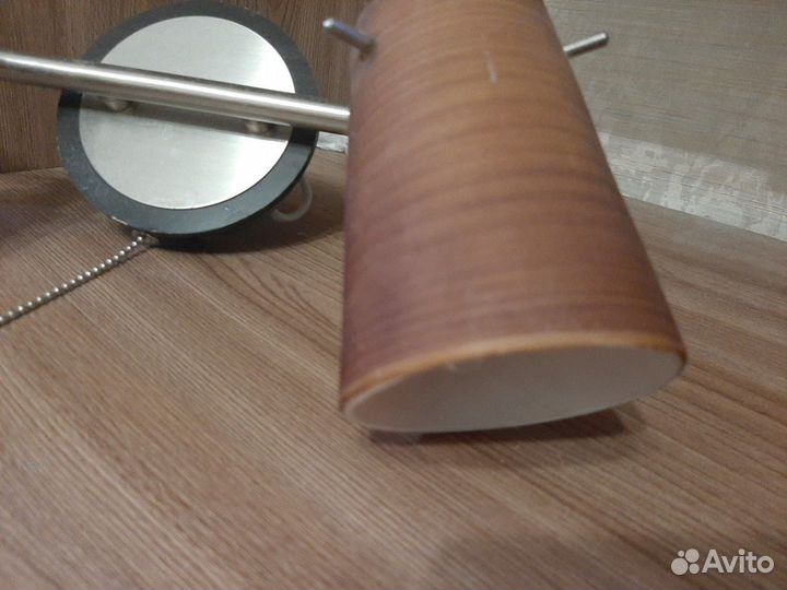 Светильник с двумя лампами