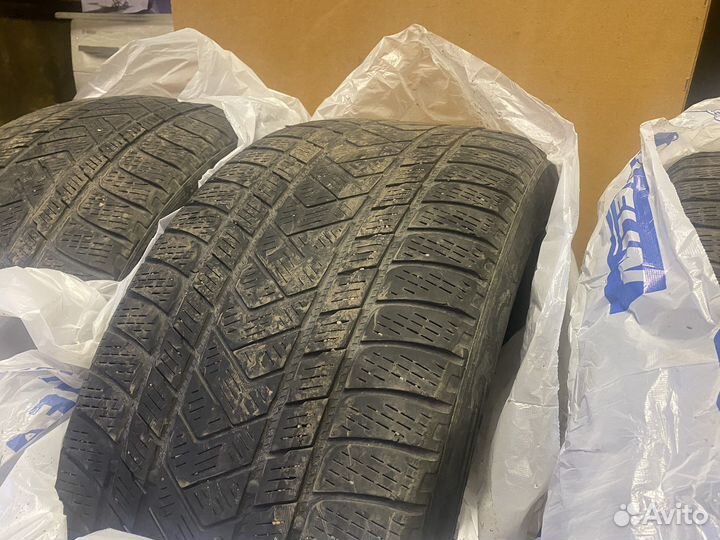 Pirelli Scorpion 285/45 R20