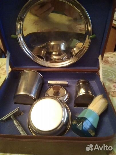 Дорожный бритвенный набор