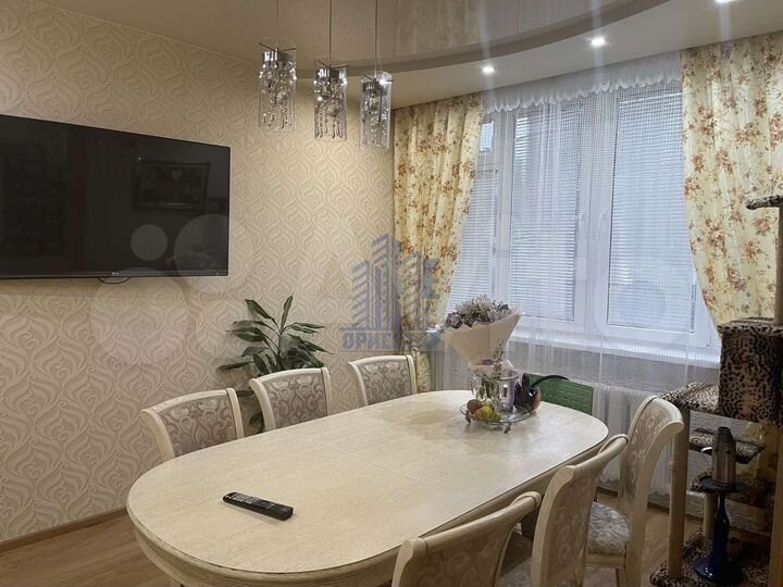 4-к. квартира, 136 м², 3/5 эт.