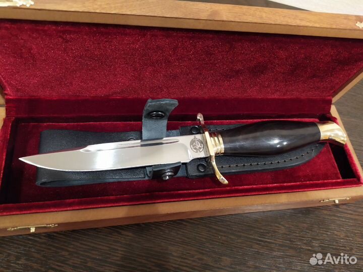 Нож туристический 