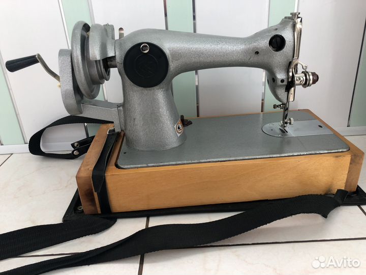 Швейная машинка