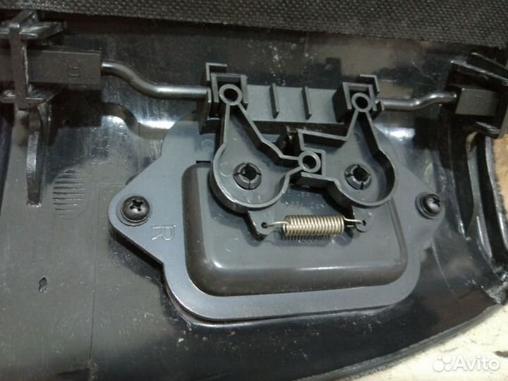 Обшивка багажника правая Audi Allroad C5 BES 2003