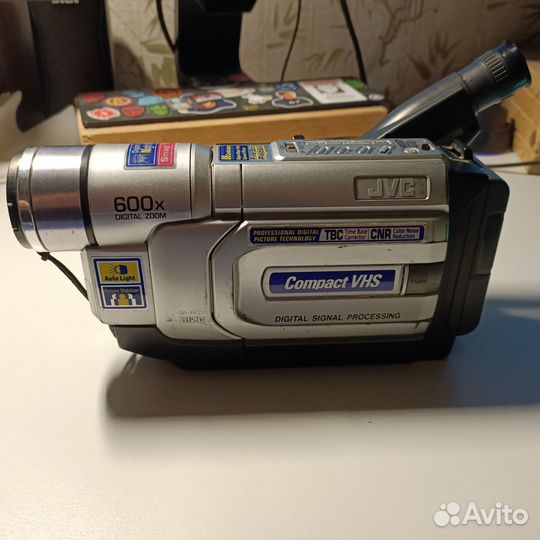 Видеокамера JVC GR-FX220