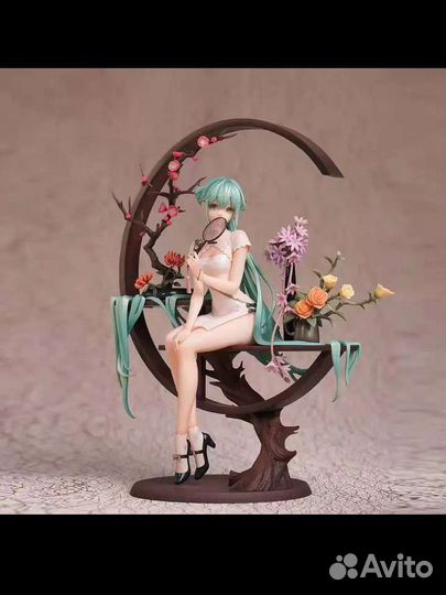 Аниме фигурка Хатсуне Мику