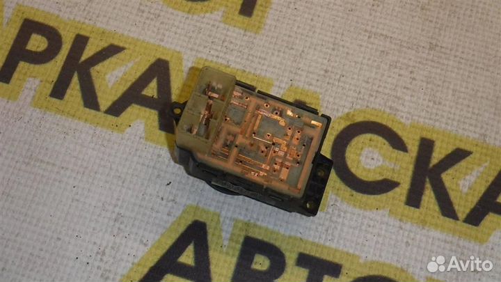 Переключатель регулировки зеркала KIA RIO III (UB