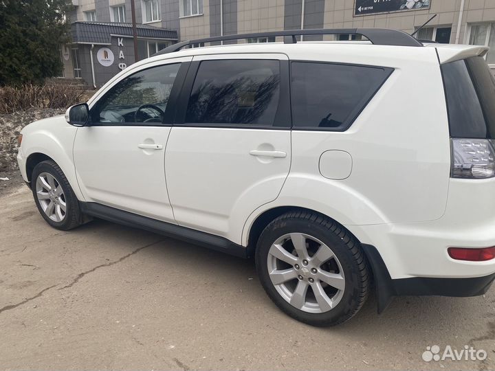 Mitsubishi Outlander 2.4 CVT, 2011, 265 000 км