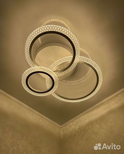 Люстра потолочная