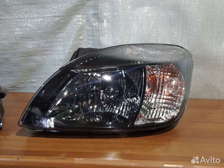 Фары на Киа Рио 2 рестайлинг 2009-2011