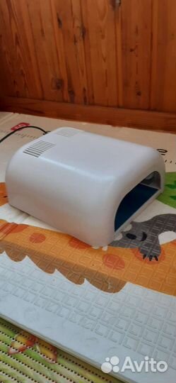 Уф лампа для ногтей