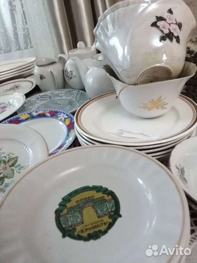 Тарелки разных фарфоровых заводов СССР