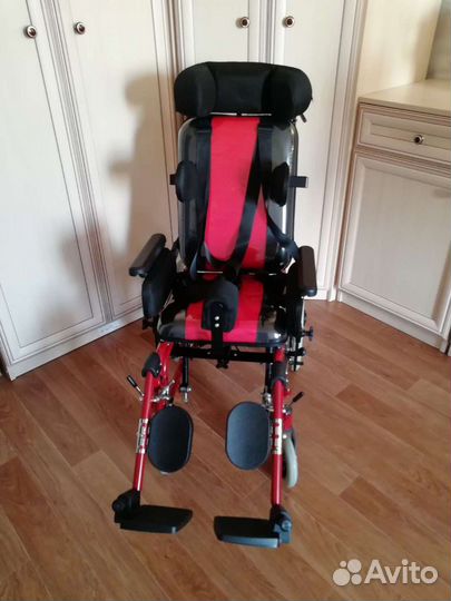 Коляска инвалидная для детей с дцп