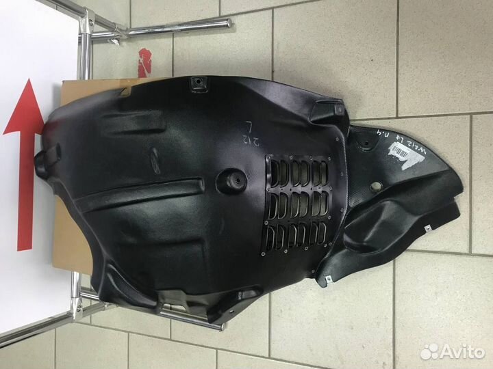 Подкрылок левый Mercedes E-class w212