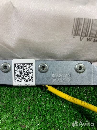 Подушка безопасности в сиденье Volkswagen Passat