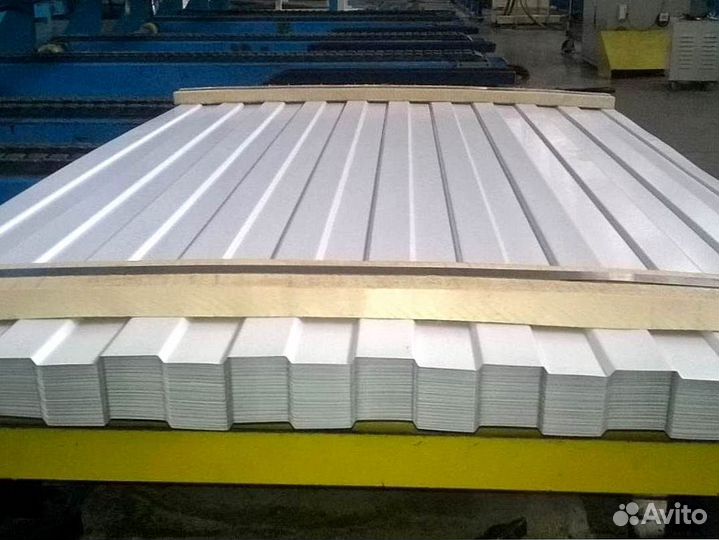 Профнастил С8 сигнально белый