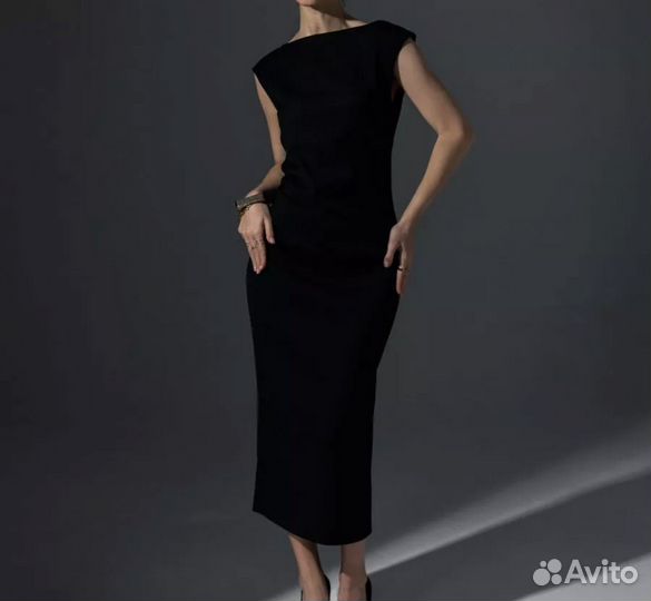 Продам платье размер С Цена:1000