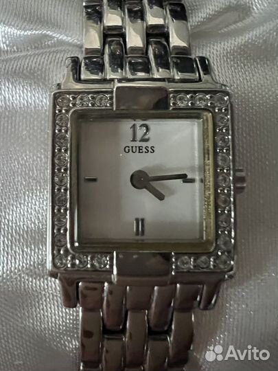 Часы женские Guess оригинал