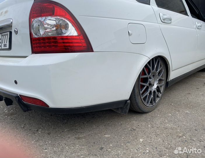 Задний бампер priora 2