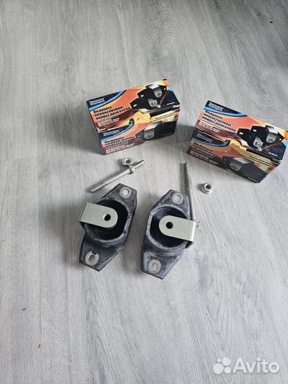 Подушки двигателя priora 2